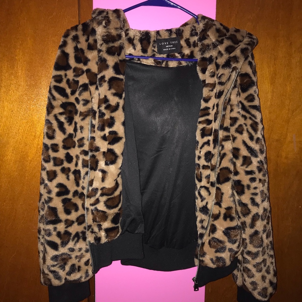 LOVE TREE faux fur cheetah jacket
